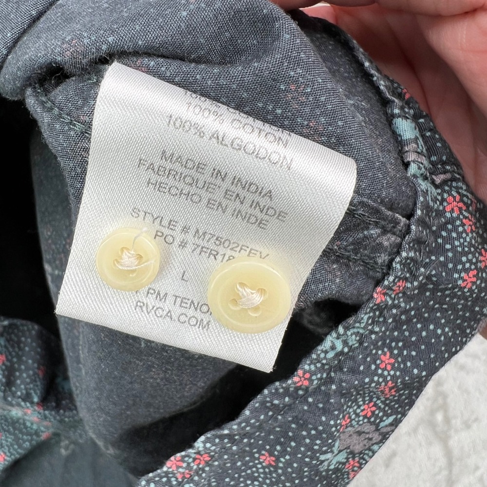 RVCA Slim Fit Button Down Shirt Mens Large Polka Dot Floral Button Down Lot of 2 - Picture 14 of 15